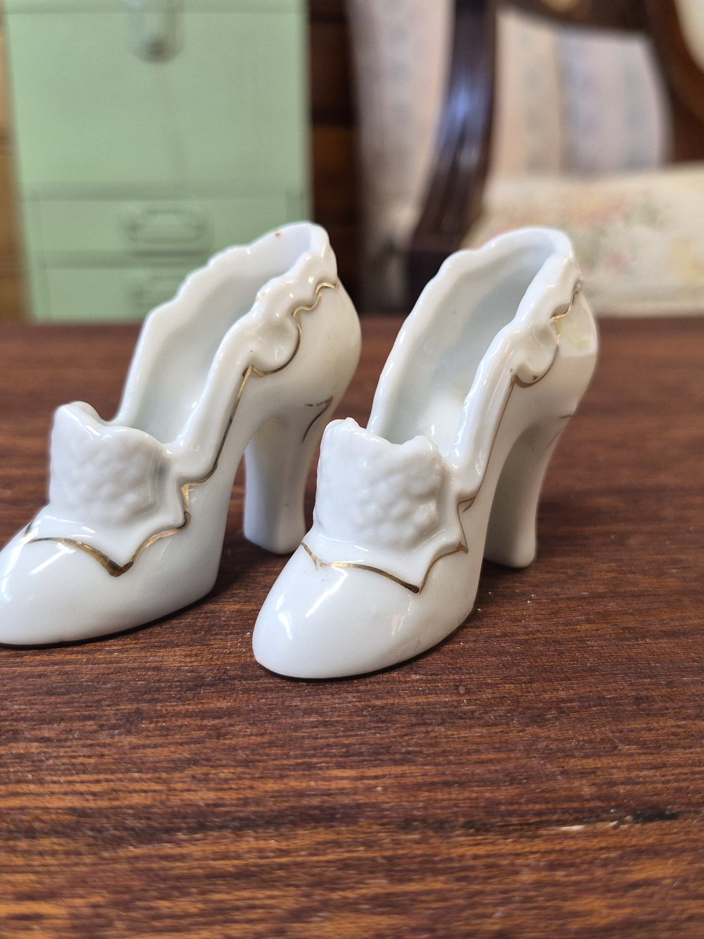 Porcelain Decorative White High-Heel Shoes with Gold Trim